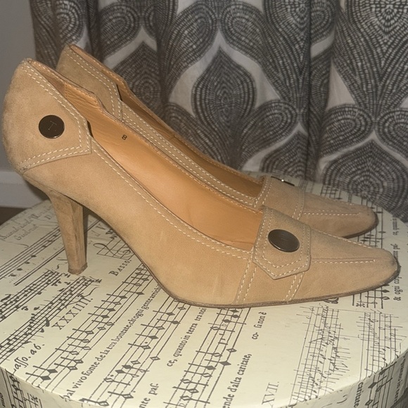 Tod’s Tan Suede Pumps SZ 8 - Picture 2 of 8